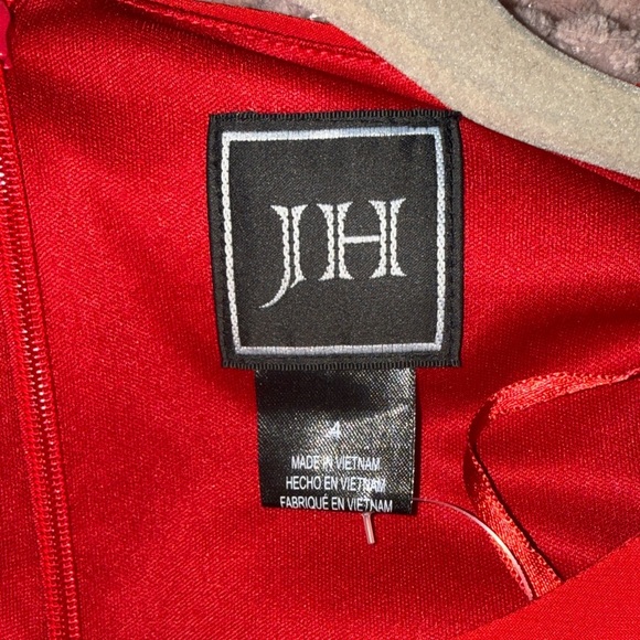 Chic Long Sleeve Red Dress - Picture 6 of 6